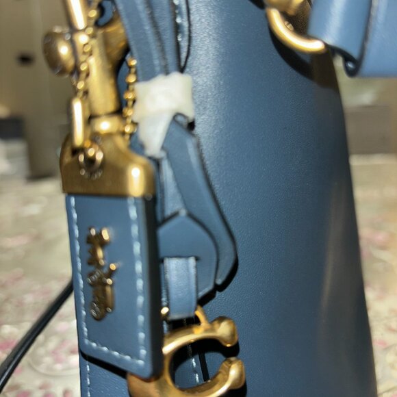 Coach Dakota Leather Bucket Bag 16 - Picture 6 of 6